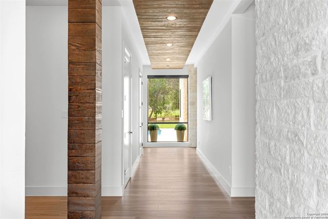 211 Wellesley Hill, Shavano Park, TX 78231