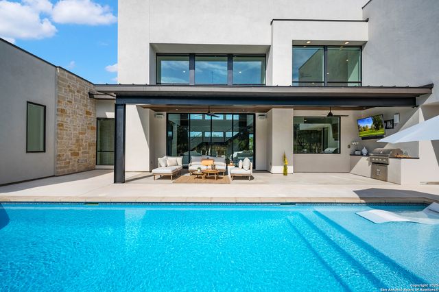 211 Wellesley Hill, Shavano Park, TX 78231