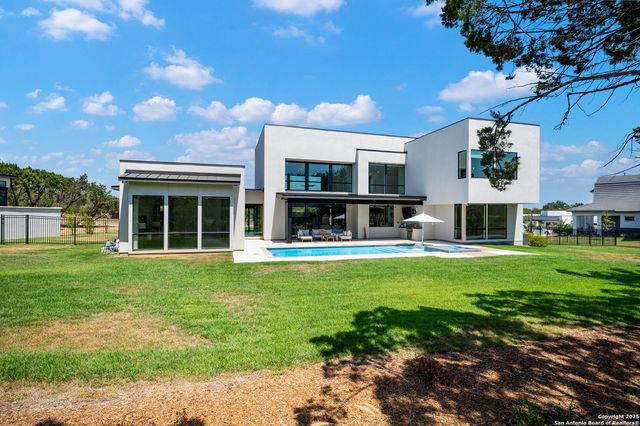 211 Wellesley Hill, Shavano Park, TX 78231