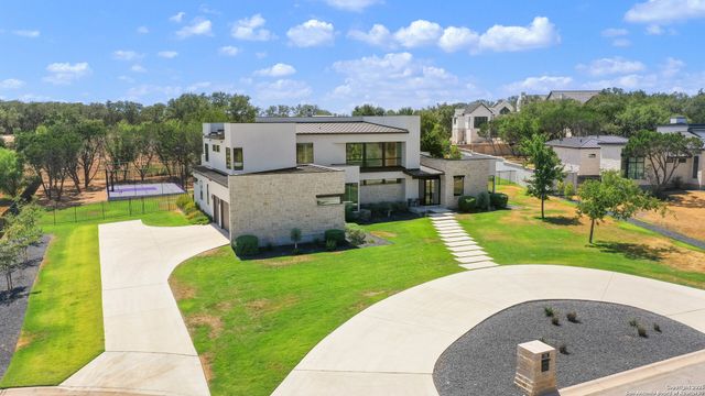 211 Wellesley Hill, Shavano Park, TX 78231