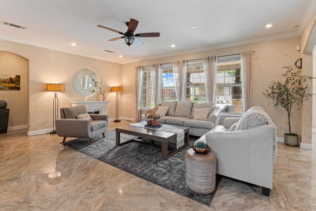 7906 Lindsey Drive, Rowlett, TX 75088