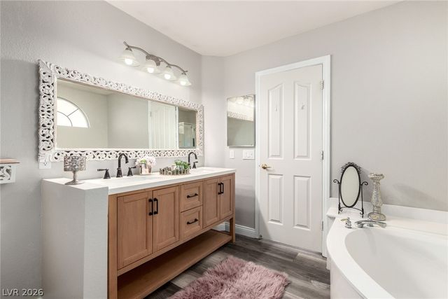 8624 West Gilmore Avenue, Las Vegas, NV 89129