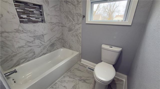 7207 E 86th Street, Kansas City, MO 64138