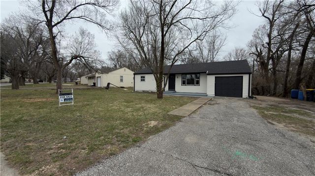 7207 E 86th Street, Kansas City, MO 64138