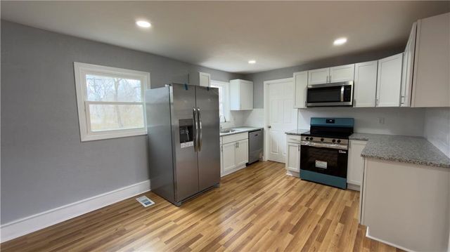 7207 E 86th Street, Kansas City, MO 64138