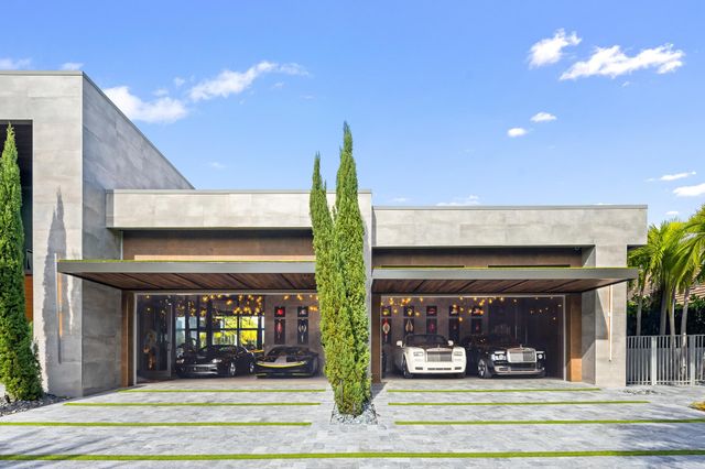 2301 NE 37th Drive, Fort Lauderdale, FL 33308