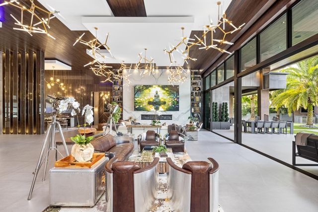 2301 NE 37th Drive, Fort Lauderdale, FL 33308