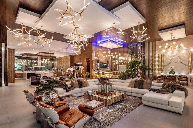 2301 NE 37th Drive, Fort Lauderdale, FL 33308