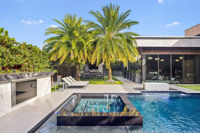 2301 NE 37th Drive, Fort Lauderdale, FL 33308