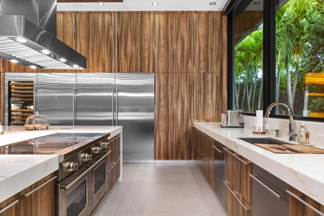 2301 NE 37th Drive, Fort Lauderdale, FL 33308