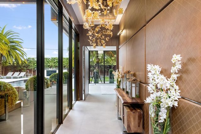 2301 NE 37th Drive, Fort Lauderdale, FL 33308