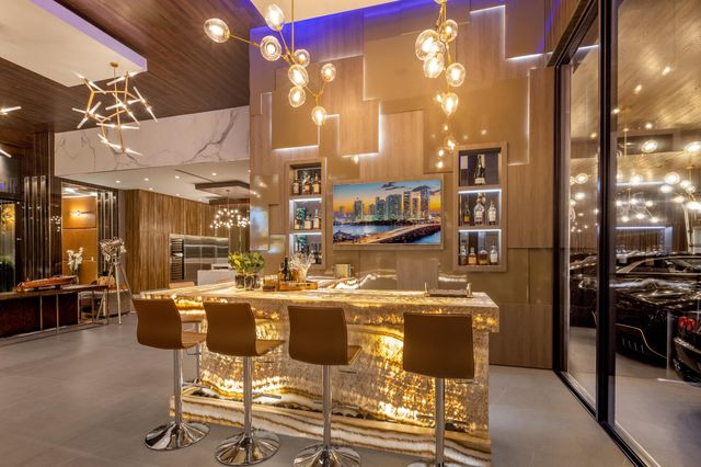 2301 NE 37th Drive, Fort Lauderdale, FL 33308