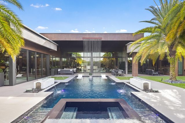 2301 NE 37th Drive, Fort Lauderdale, FL 33308