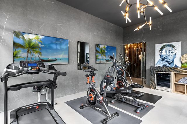 2301 NE 37th Drive, Fort Lauderdale, FL 33308