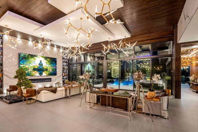 2301 NE 37th Drive, Fort Lauderdale, FL 33308