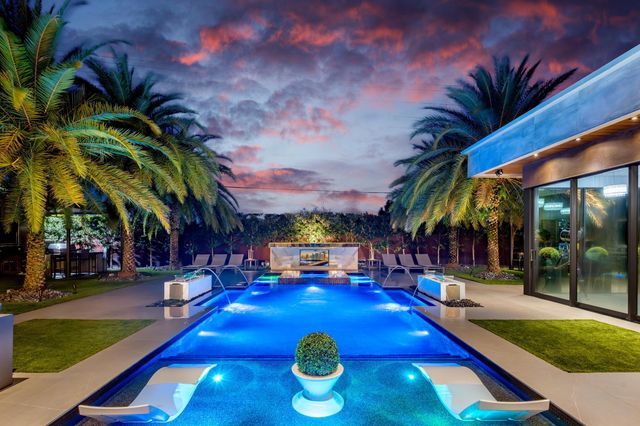 2301 NE 37th Drive, Fort Lauderdale, FL 33308