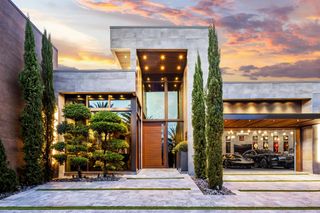 2301 NE 37th Drive, Fort Lauderdale, FL 33308