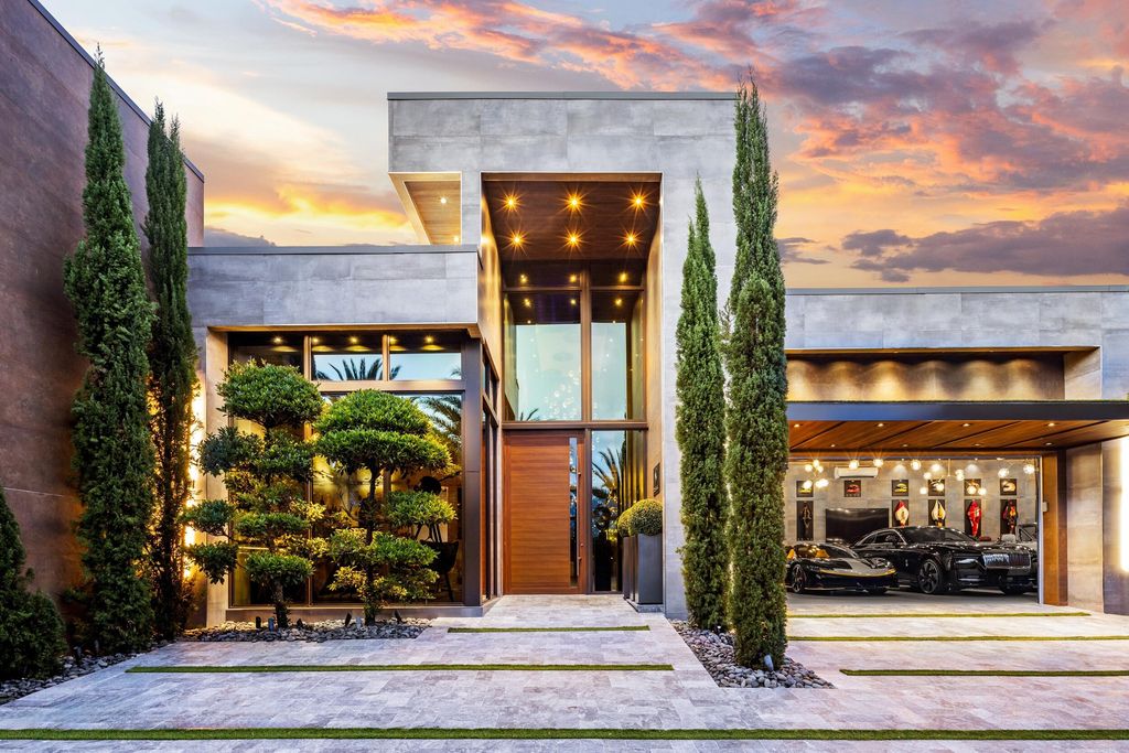 2301 NE 37th Drive, Fort Lauderdale, FL 33308