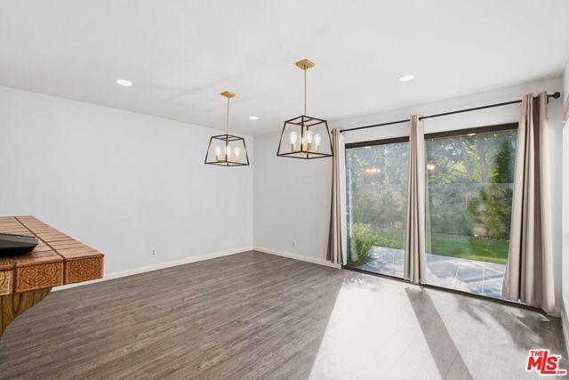 833 N Shadow Lake Drive, Thousand Oaks, CA 91360