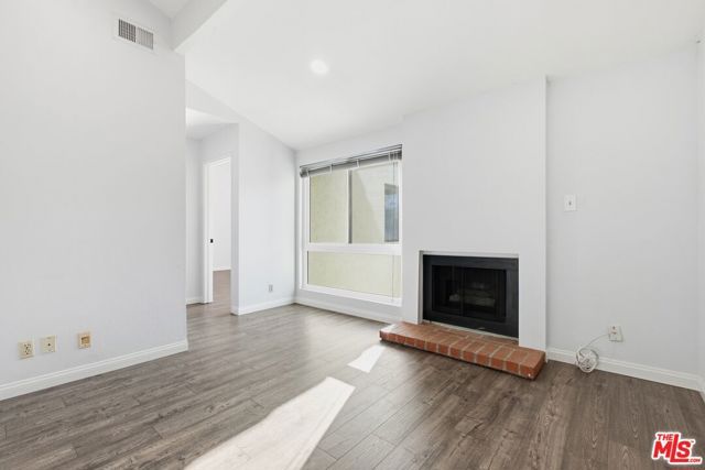 833 N Shadow Lake Drive, Thousand Oaks, CA 91360