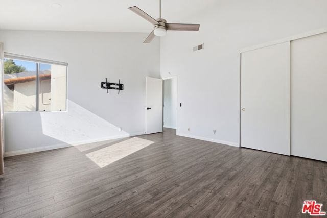833 N Shadow Lake Drive, Thousand Oaks, CA 91360