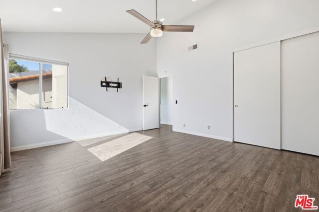 833 N Shadow Lake Drive, Thousand Oaks, CA 91360