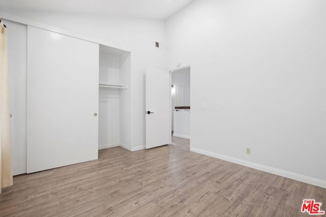 833 N Shadow Lake Drive, Thousand Oaks, CA 91360