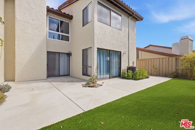 833 N Shadow Lake Drive, Thousand Oaks, CA 91360