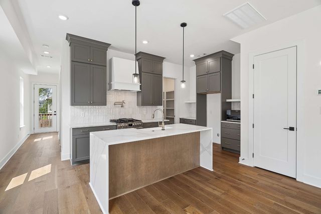1117A 38th Ave, N, Nashville, TN 37209