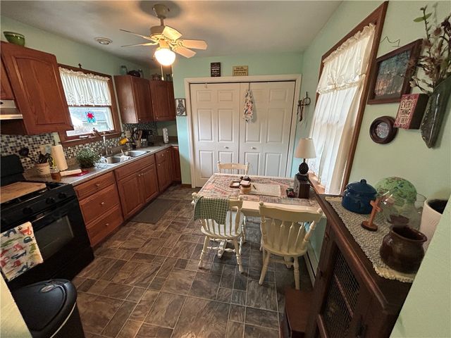 629 S Summit St, Derry Twp, PA 15627