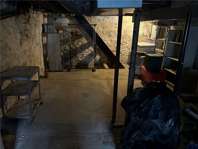 629 S Summit St, Derry Twp, PA 15627