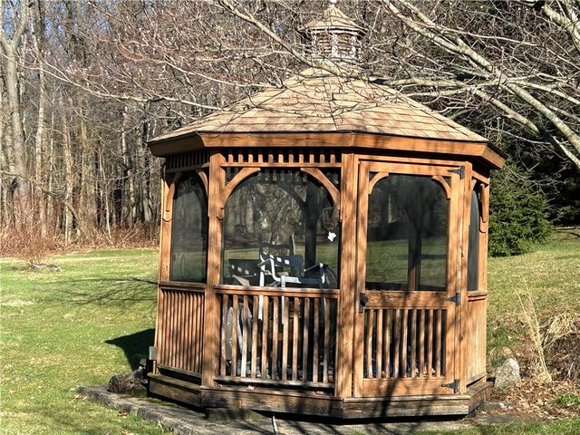 629 S Summit St, Derry Twp, PA 15627