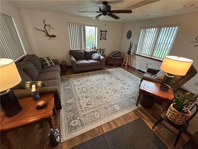 629 S Summit St, Derry Twp, PA 15627