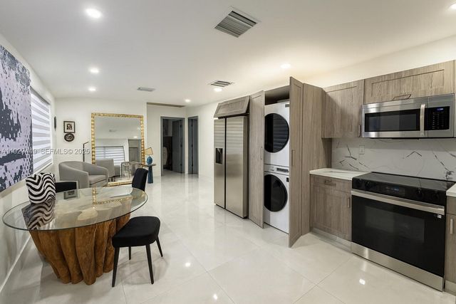 926 NW 59th St 2, Miami, FL 33127