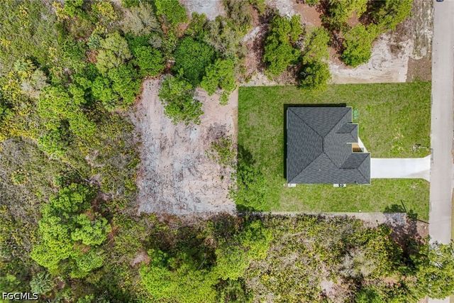 1207 Desoto AVE, Lehigh Acres, FL 33972