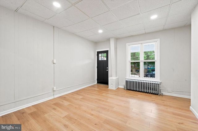 6347 GRAYS AVE, Philadelphia, PA 19142