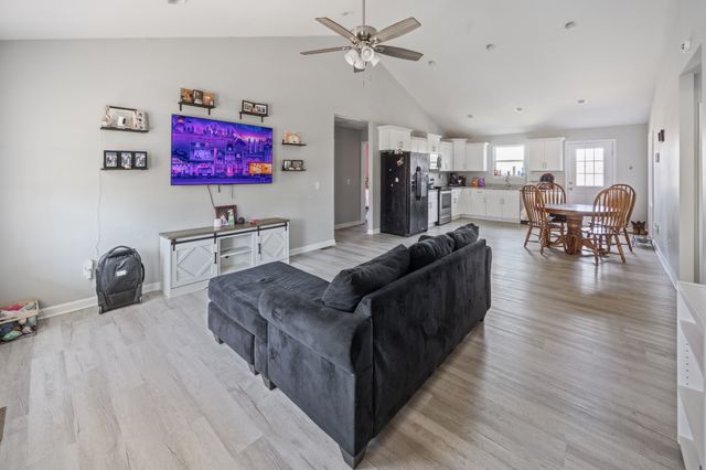 510 Highland Park Rd, Red Boiling Springs, TN 37150