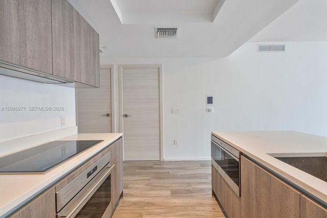 801 S Miami Avenue 2402, Miami, FL 33130