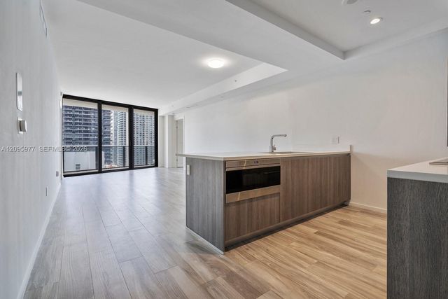 801 S Miami Avenue 2402, Miami, FL 33130