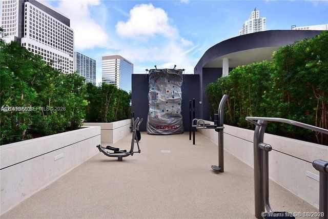 801 S Miami Avenue 2402, Miami, FL 33130