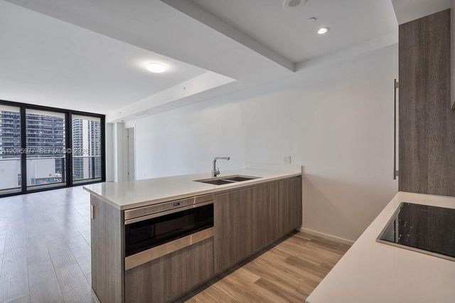 801 S Miami Avenue 2402, Miami, FL 33130