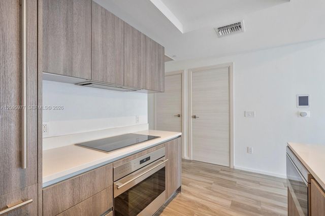 801 S Miami Avenue 2402, Miami, FL 33130