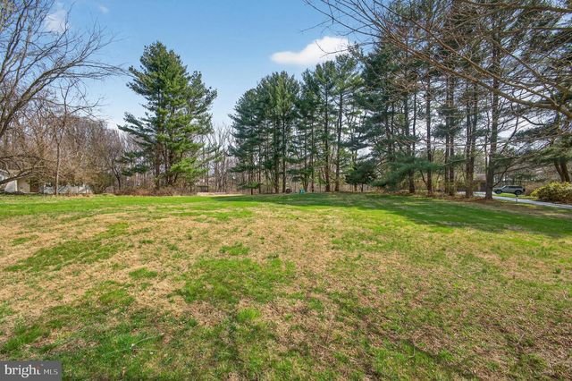 113 ROCKY GLEN RD, Oxford, PA 19363