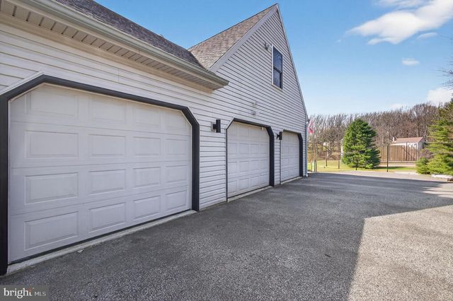 113 ROCKY GLEN RD, Oxford, PA 19363