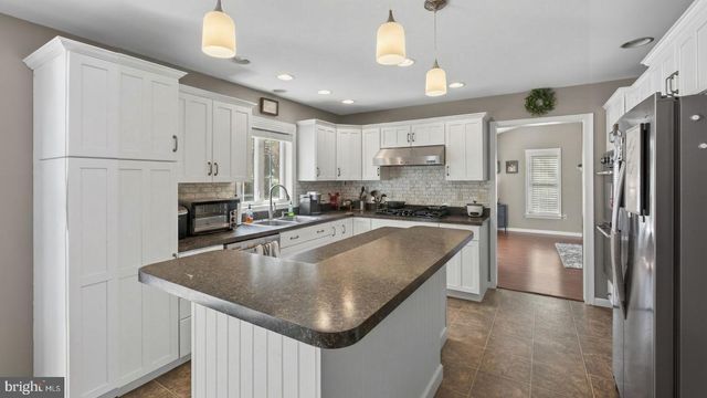 113 ROCKY GLEN RD, Oxford, PA 19363