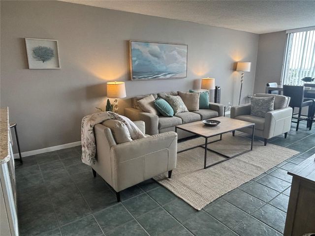 6104 PALMA DEL MAR BOULEVARD S 605, St Petersburg, FL 33715