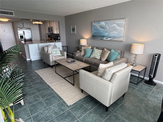 6104 PALMA DEL MAR BOULEVARD S 605, St Petersburg, FL 33715