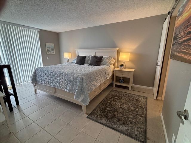 6104 PALMA DEL MAR BOULEVARD S 605, St Petersburg, FL 33715