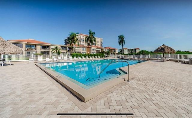 6104 PALMA DEL MAR BOULEVARD S 605, St Petersburg, FL 33715