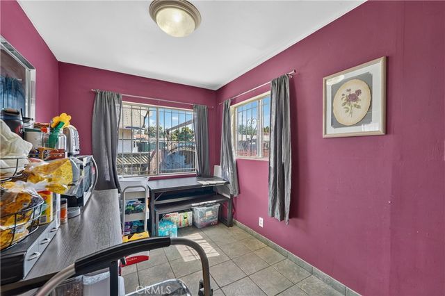 8000 Lou Dillon Avenue, Los Angeles, CA 90001